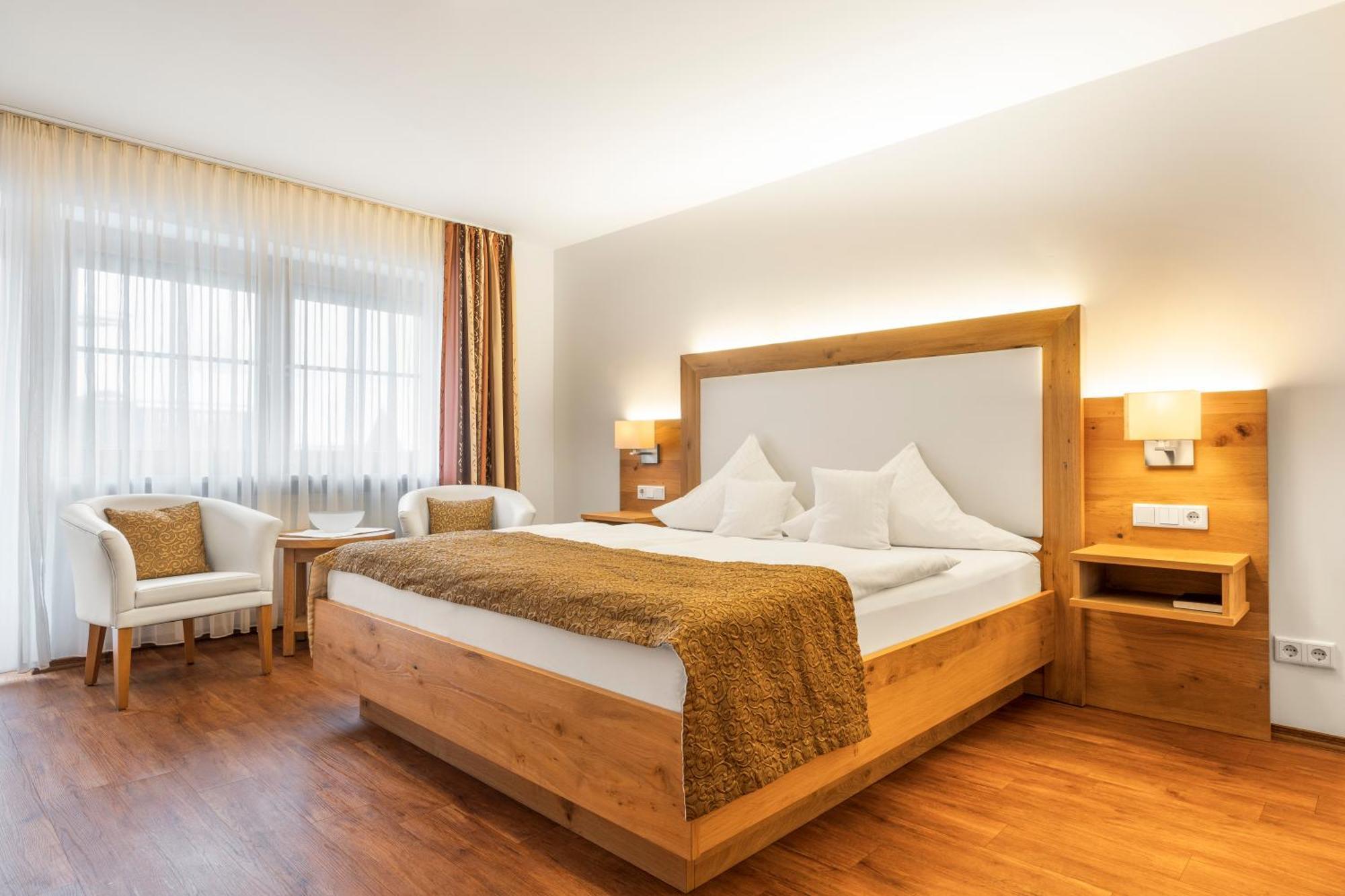 Wander Und Aktiv Hotel Roesslwirt แลม ภายนอก รูปภาพ