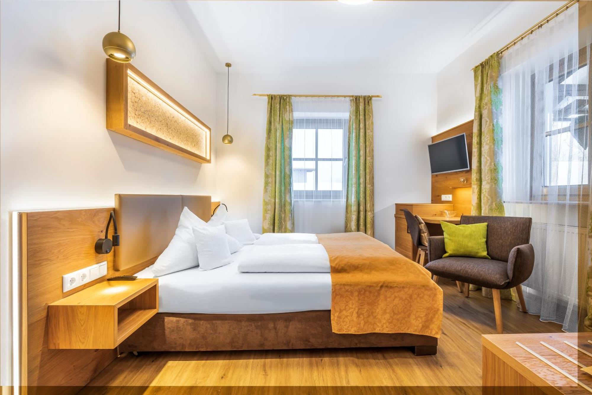 Wander Und Aktiv Hotel Roesslwirt แลม ภายนอก รูปภาพ